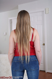 Emma Shay Mature Natural Big Tits photo 02 All Over 30 gallery