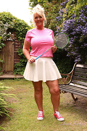 Lady Lesley Mature Blonde Lingerie photo 04 Aunt Judys gallery