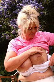 Lady Lesley Mature Blonde Lingerie photo 09 Aunt Judys gallery