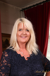 Lady Lesley Mature Blonde Lingerie photo 05 Aunt Judys gallery