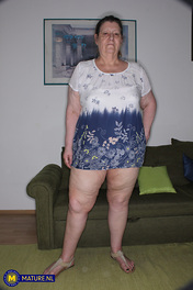 Tamara B.(60) Nude Gilf Brunette Hairy Pussy photo 02 - MATURE NL gallery 1VQkaBf7