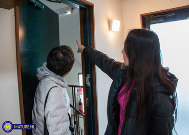 Miho Wakabayashi (51) Cougar Brunette Asian photo 01 - Mature NL gallery 5ho6ng8F