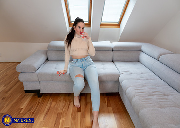 Espoir & Lola Danger & Suzie Sparklez Mature Blonde Hairy Pussy photo 05 Mature NL gallery