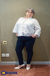 Lena Jane Mature Gray Hair Big Tits photo 01 Mature NL gallery