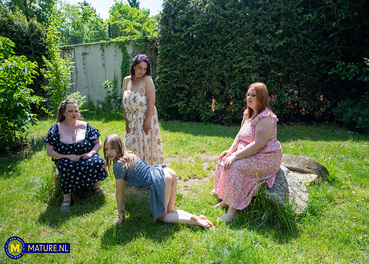 Gertruda & Maya Sinn & Venus Aurea & Xxl Lady Mature Brunette Big Tits photo 02 Mature NL gallery
