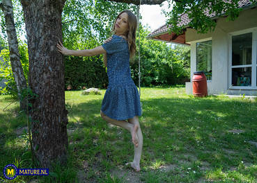 Maya Sinn Mature Natural Small Tits photo 04 Mature NL gallery