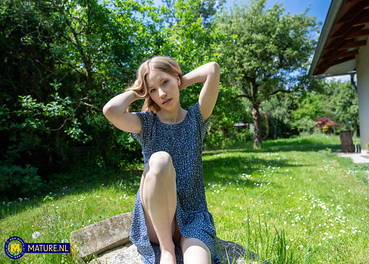Maya Sinn Mature Natural Small Tits photo 08 Mature NL gallery