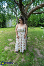 Gertruda Mature Brunette Curvy photo 02 Mature NL gallery
