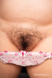 Maggie Gab Mom Brunette Hairy Pussy photo 08 - We Are Hairy gallery cbZe87C9