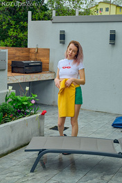 Polly White Mature Blonde Small Tits photo 01 Karups PC gallery